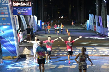 HO CHI MINH CITY NIGHT RUN EXIMBANK 2024 - Ảnh #2028785