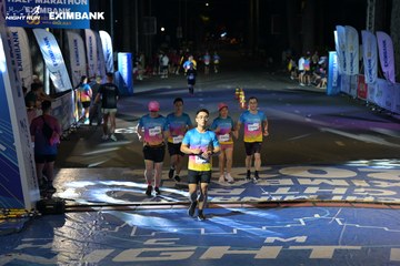 HO CHI MINH CITY NIGHT RUN EXIMBANK 2024 - Ảnh #2030856