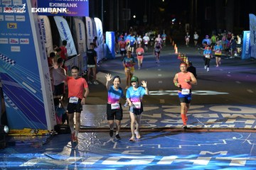 HO CHI MINH CITY NIGHT RUN EXIMBANK 2024 - Ảnh #2031056