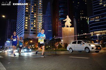 HO CHI MINH CITY NIGHT RUN EXIMBANK 2024 - Ảnh #1989487