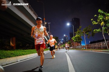 HO CHI MINH CITY NIGHT RUN EXIMBANK 2024 - Ảnh #1988785
