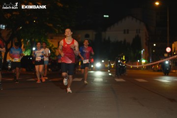 HO CHI MINH CITY NIGHT RUN EXIMBANK 2024 - Ảnh #2032105