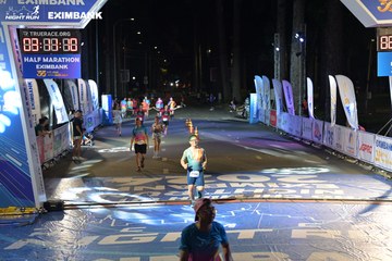 HO CHI MINH CITY NIGHT RUN EXIMBANK 2024 - Ảnh #2028841