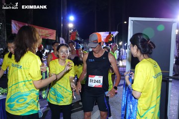 HO CHI MINH CITY NIGHT RUN EXIMBANK 2024 - Ảnh #2012306