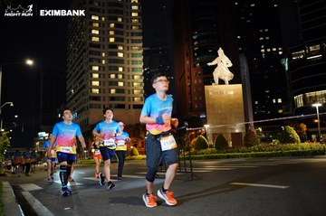 HO CHI MINH CITY NIGHT RUN EXIMBANK 2024 - Ảnh #1991535
