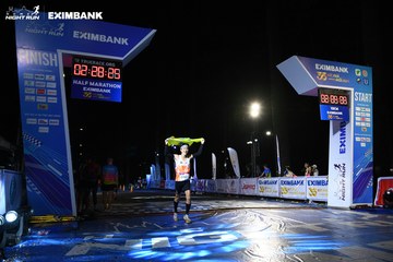 HO CHI MINH CITY NIGHT RUN EXIMBANK 2024 - Ảnh #2064167