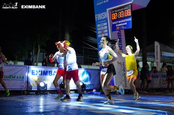 HO CHI MINH CITY NIGHT RUN EXIMBANK 2024 - Ảnh #2032829