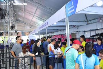 HO CHI MINH CITY NIGHT RUN EXIMBANK 2024 - Ảnh #1965350