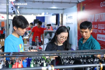 HO CHI MINH CITY NIGHT RUN EXIMBANK 2024 - Ảnh #1965462