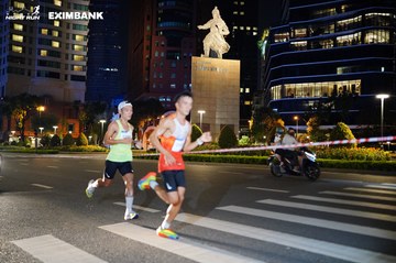 HO CHI MINH CITY NIGHT RUN EXIMBANK 2024 - Ảnh #1989005