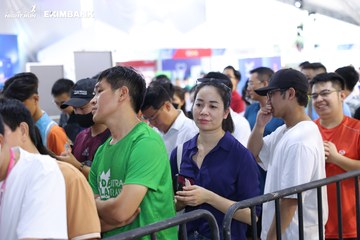 HO CHI MINH CITY NIGHT RUN EXIMBANK 2024 - Ảnh #1964290