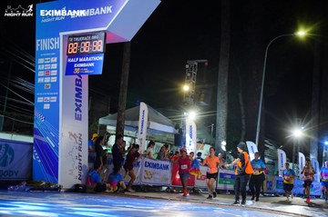 HO CHI MINH CITY NIGHT RUN EXIMBANK 2024 - Ảnh #2034070