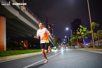 HO CHI MINH CITY NIGHT RUN EXIMBANK 2024 - Ảnh #1988524
