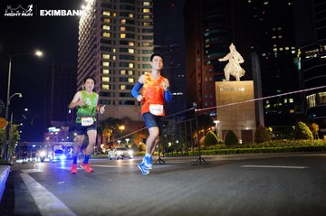 HO CHI MINH CITY NIGHT RUN EXIMBANK 2024 - Ảnh #1989368