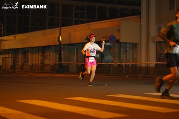 HO CHI MINH CITY NIGHT RUN EXIMBANK 2024 - Ảnh #2034255