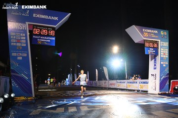 HO CHI MINH CITY NIGHT RUN EXIMBANK 2024 - Ảnh #2065258