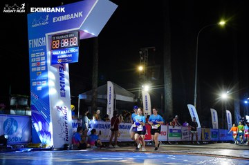 HO CHI MINH CITY NIGHT RUN EXIMBANK 2024 - Ảnh #2033139