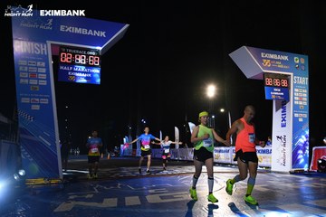 HO CHI MINH CITY NIGHT RUN EXIMBANK 2024 - Ảnh #2061883