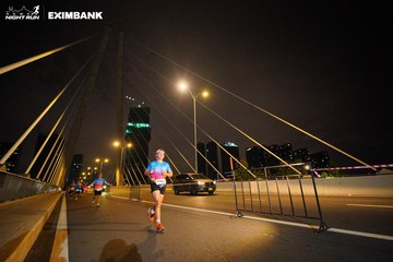 HO CHI MINH CITY NIGHT RUN EXIMBANK 2024 - Ảnh #2026931