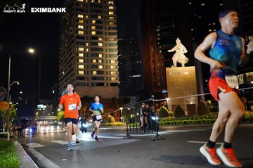 HO CHI MINH CITY NIGHT RUN EXIMBANK 2024 - Ảnh #1990526