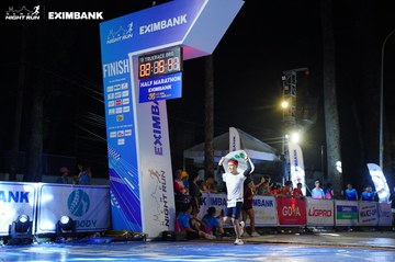 HO CHI MINH CITY NIGHT RUN EXIMBANK 2024 - Ảnh #2033058