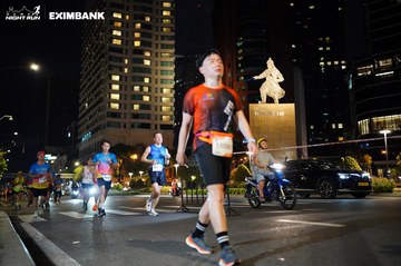HO CHI MINH CITY NIGHT RUN EXIMBANK 2024 - Ảnh #1990714