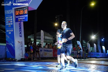 HO CHI MINH CITY NIGHT RUN EXIMBANK 2024 - Ảnh #2034399