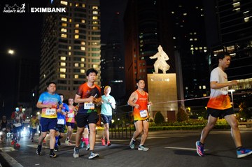 HO CHI MINH CITY NIGHT RUN EXIMBANK 2024 - Ảnh #1990245
