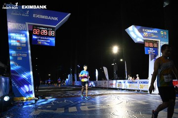 HO CHI MINH CITY NIGHT RUN EXIMBANK 2024 - Ảnh #2064974