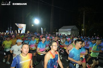 HO CHI MINH CITY NIGHT RUN EXIMBANK 2024 - Ảnh #1970778
