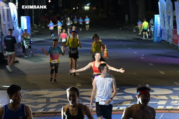 HO CHI MINH CITY NIGHT RUN EXIMBANK 2024 - Ảnh #2027582