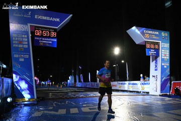 HO CHI MINH CITY NIGHT RUN EXIMBANK 2024 - Ảnh #2059299