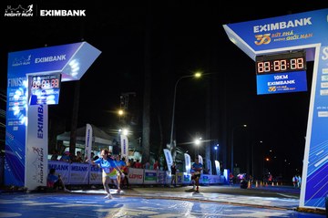 HO CHI MINH CITY NIGHT RUN EXIMBANK 2024 - Ảnh #2035650