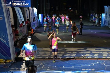 HO CHI MINH CITY NIGHT RUN EXIMBANK 2024 - Ảnh #2033754
