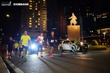 HO CHI MINH CITY NIGHT RUN EXIMBANK 2024 - Ảnh #1989997