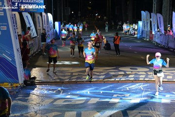 HO CHI MINH CITY NIGHT RUN EXIMBANK 2024 - Ảnh #2029450