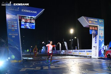 HO CHI MINH CITY NIGHT RUN EXIMBANK 2024 - Ảnh #2061160