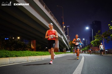 HO CHI MINH CITY NIGHT RUN EXIMBANK 2024 - Ảnh #1988766