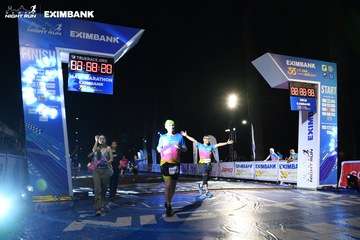HO CHI MINH CITY NIGHT RUN EXIMBANK 2024 - Ảnh #2060140