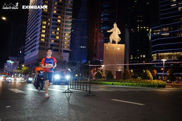 HO CHI MINH CITY NIGHT RUN EXIMBANK 2024 - Ảnh #1989095