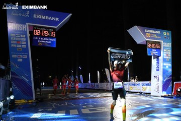HO CHI MINH CITY NIGHT RUN EXIMBANK 2024 - Ảnh #2064733