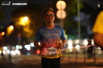 HO CHI MINH CITY NIGHT RUN EXIMBANK 2024 - Ảnh #2160174