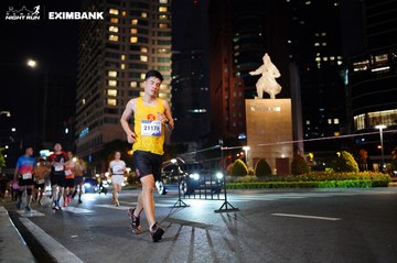 HO CHI MINH CITY NIGHT RUN EXIMBANK 2024 - Ảnh #1990082