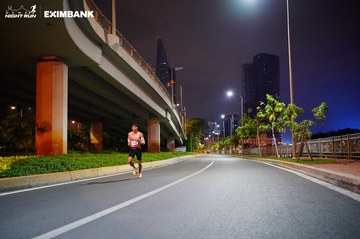 HO CHI MINH CITY NIGHT RUN EXIMBANK 2024 - Ảnh #1988391