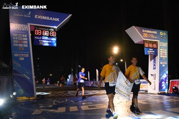 HO CHI MINH CITY NIGHT RUN EXIMBANK 2024 - Ảnh #2063553