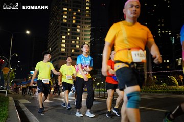 HO CHI MINH CITY NIGHT RUN EXIMBANK 2024 - Ảnh #1990772