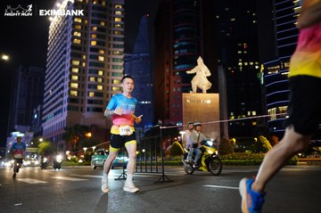 HO CHI MINH CITY NIGHT RUN EXIMBANK 2024 - Ảnh #1989516
