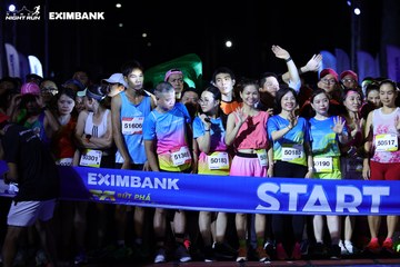 HO CHI MINH CITY NIGHT RUN EXIMBANK 2024 - Ảnh #1971864