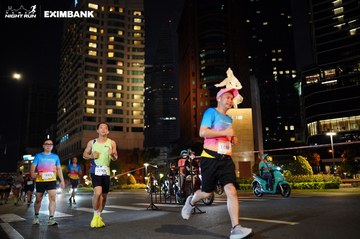 HO CHI MINH CITY NIGHT RUN EXIMBANK 2024 - Ảnh #1989635
