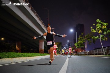 HO CHI MINH CITY NIGHT RUN EXIMBANK 2024 - Ảnh #1988746